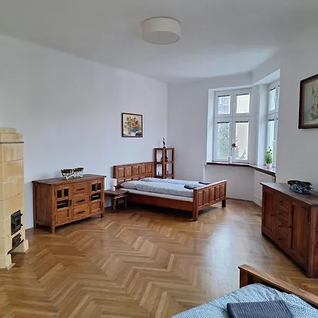 Sarlot Apartment